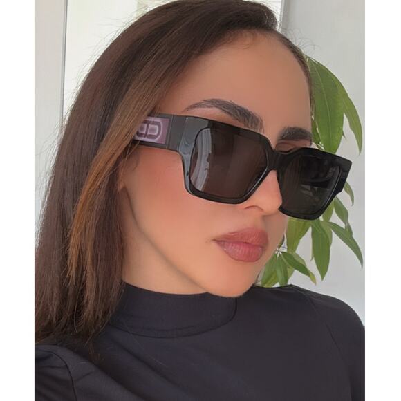NEW Dior CD SU Sunglasses in Black Holographic Pink Logo - Picture 1 of 10